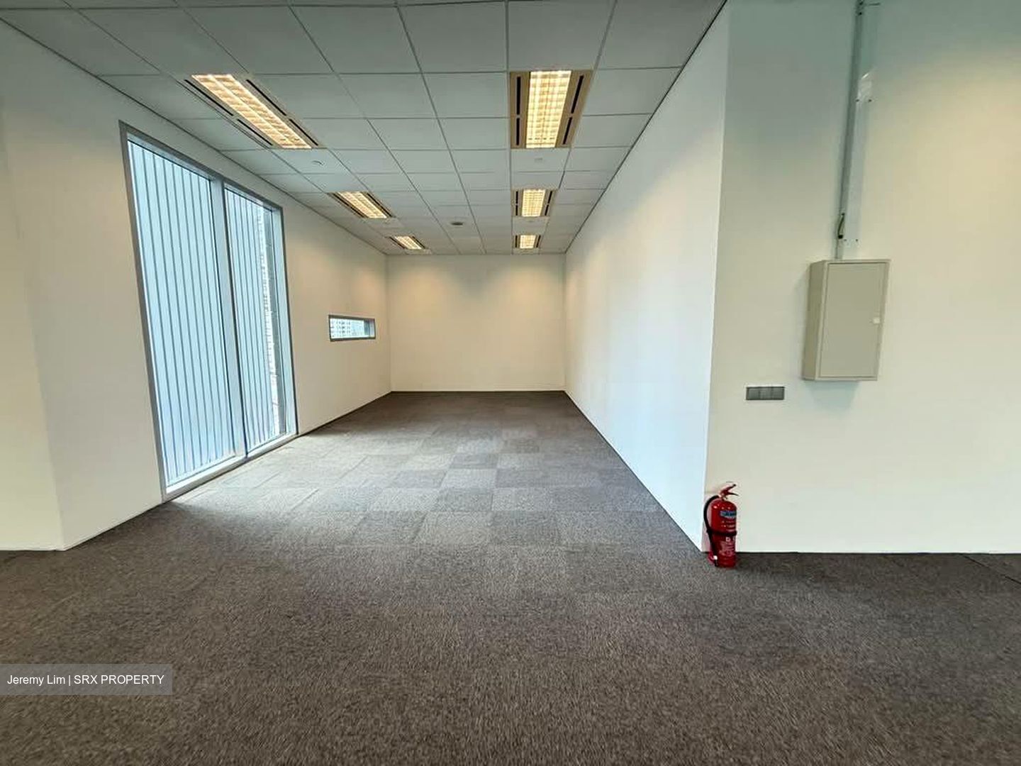 Newton 200 (D11), Office #556182491
